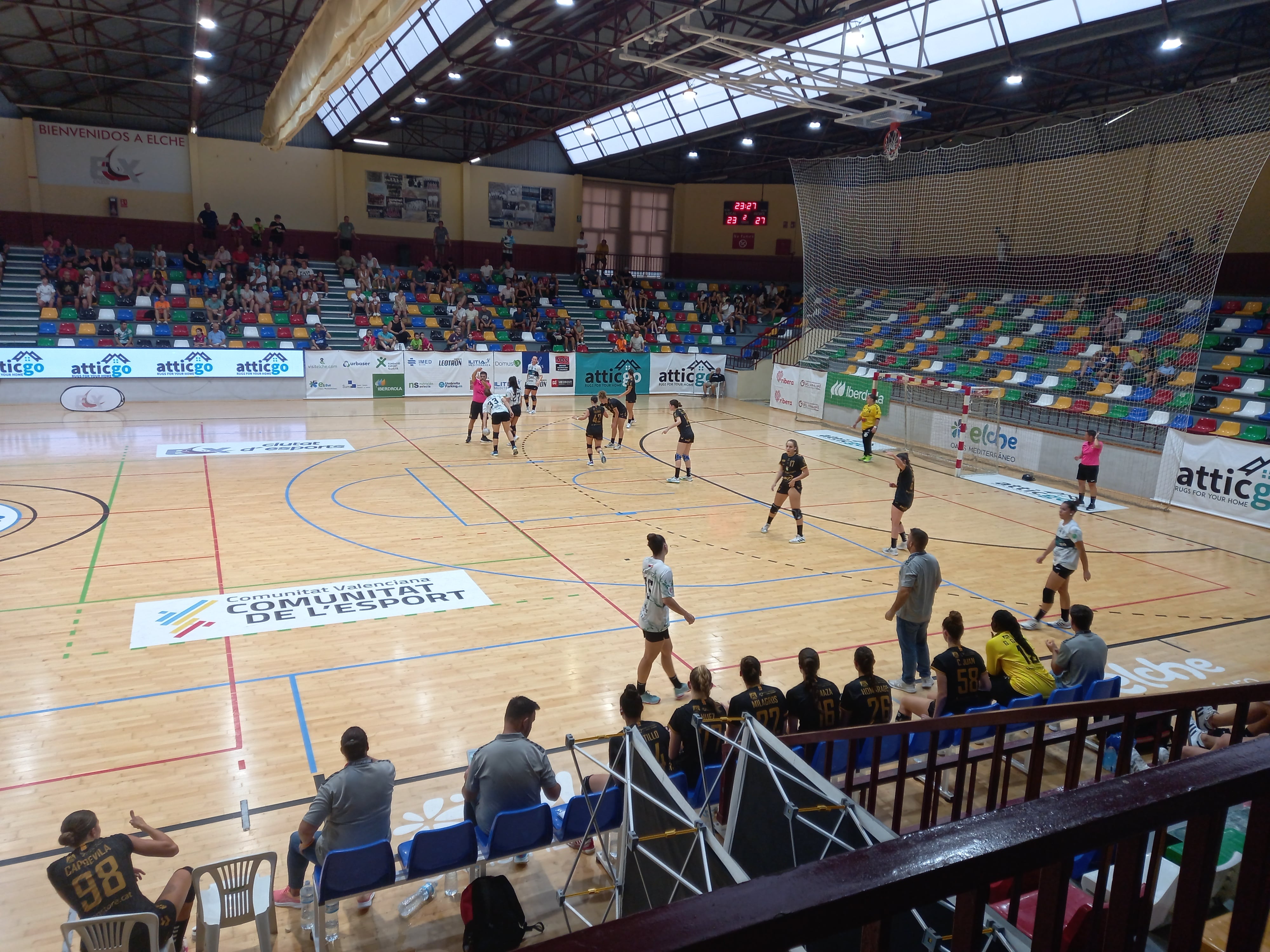 Un momento del Atticgo-Granollers de la 1ª jornada en el Pabellón Esperanza Lag