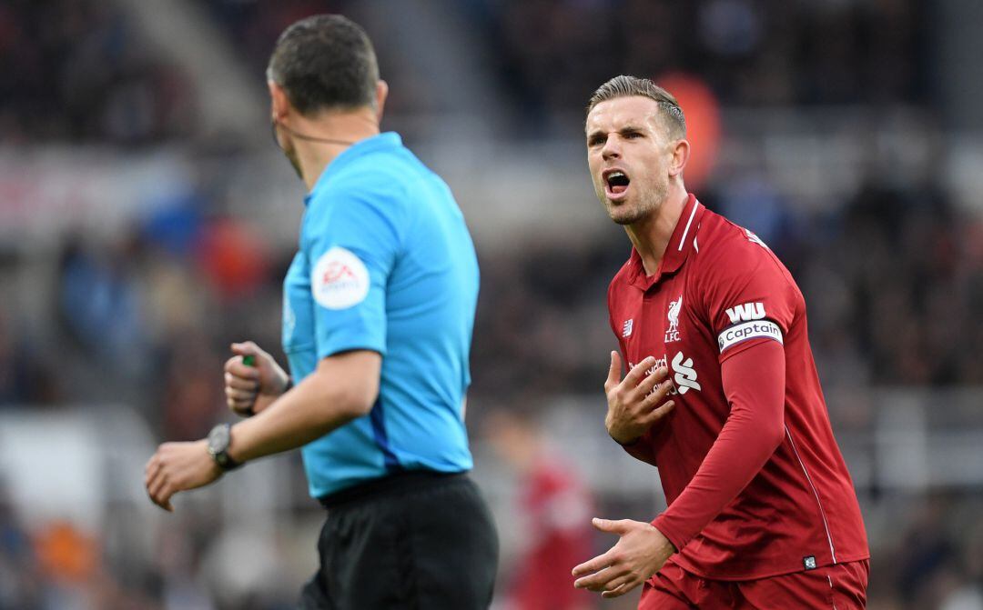 Jordan Henderson, en un partido de la Premier League.
