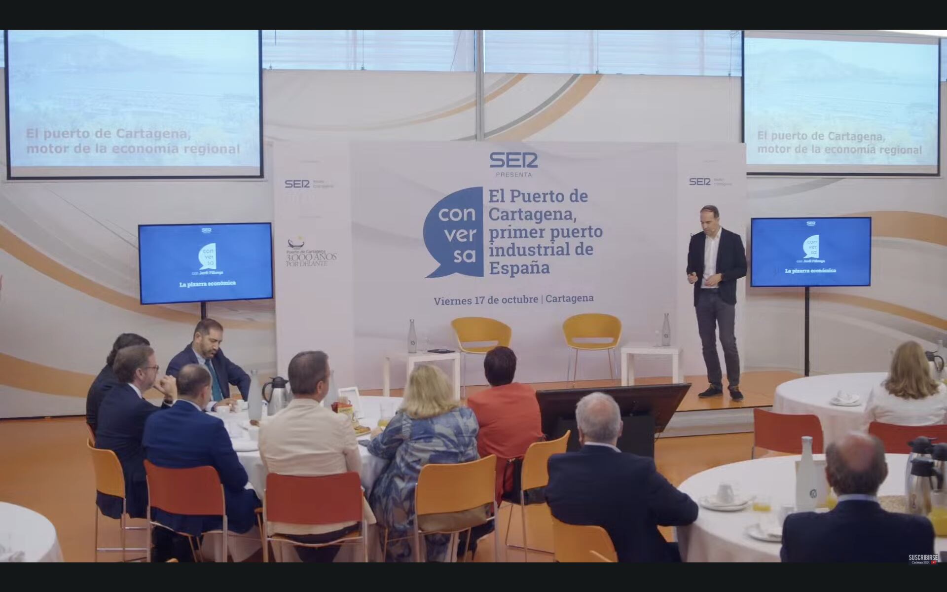 Jordi Fàbrega analiza los datos económicos del Puerto de Cartagena en el Batel