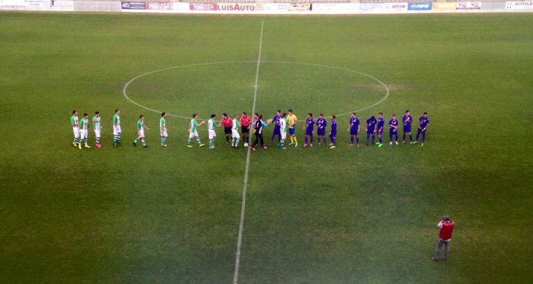 Imagen del partido entre el Danisa Cristo Atlético y la Cultural y Deportiva Cebrereña.
