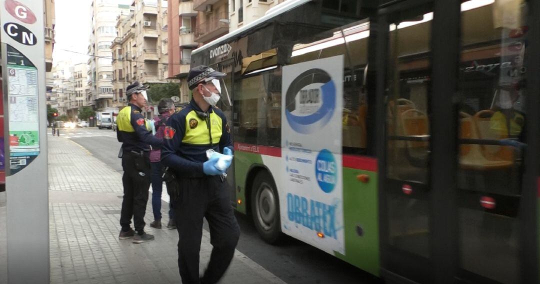 Distribución de mascarillas