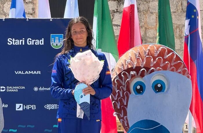 La nadadora malagueña María de Valdés, bronce en el Campeonato de Europa de aguas abiertas