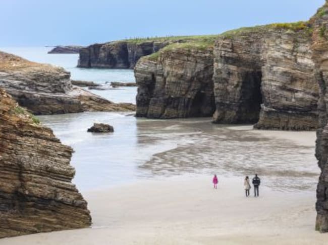 La playa de las Catedrales, un monumento natural.