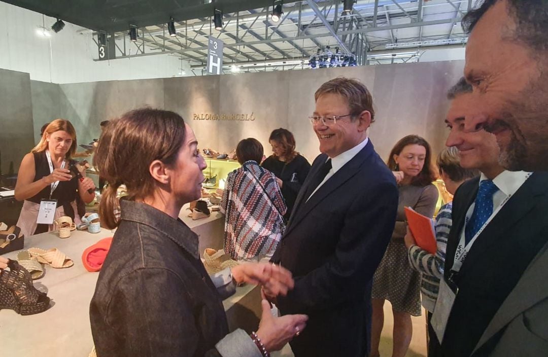 El president de la Generalitat, Ximo Puig, ha visitado la Feria Internacional del Calzado que se ha celebrado en Milán