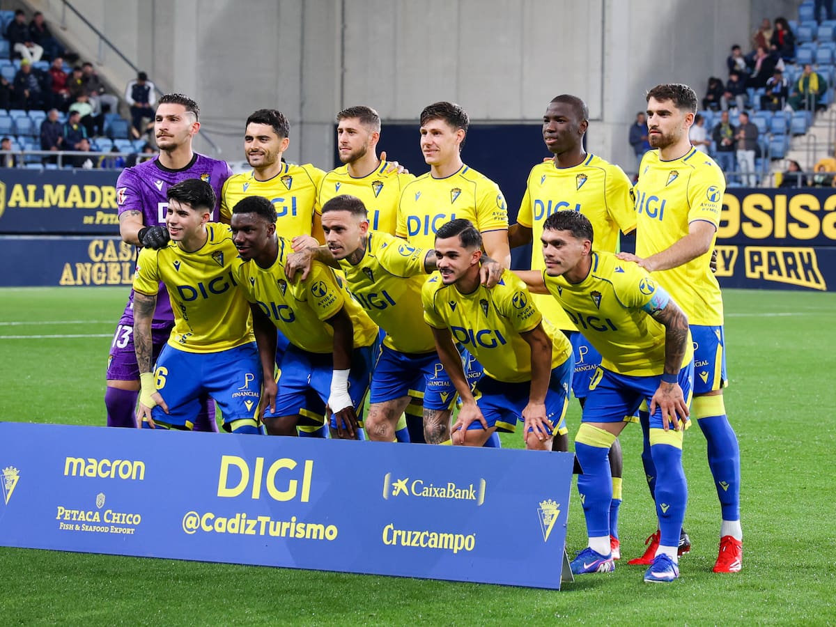 Suso y Álex Fernández dan la cara tras la derrota del Cádiz CF ante el Sanse: "Estamos hundidos"