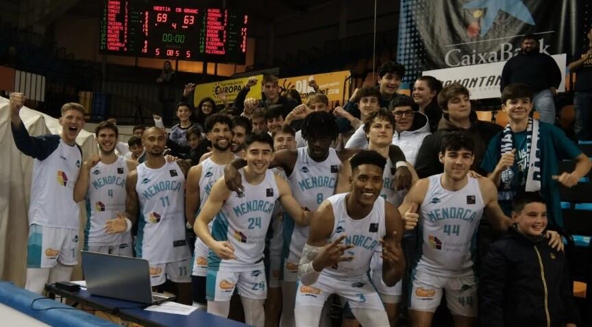 L&#039;Hestia Menorca va celebrar amb l&#039;afició la seva històrica classificació per a la final de la Copa.