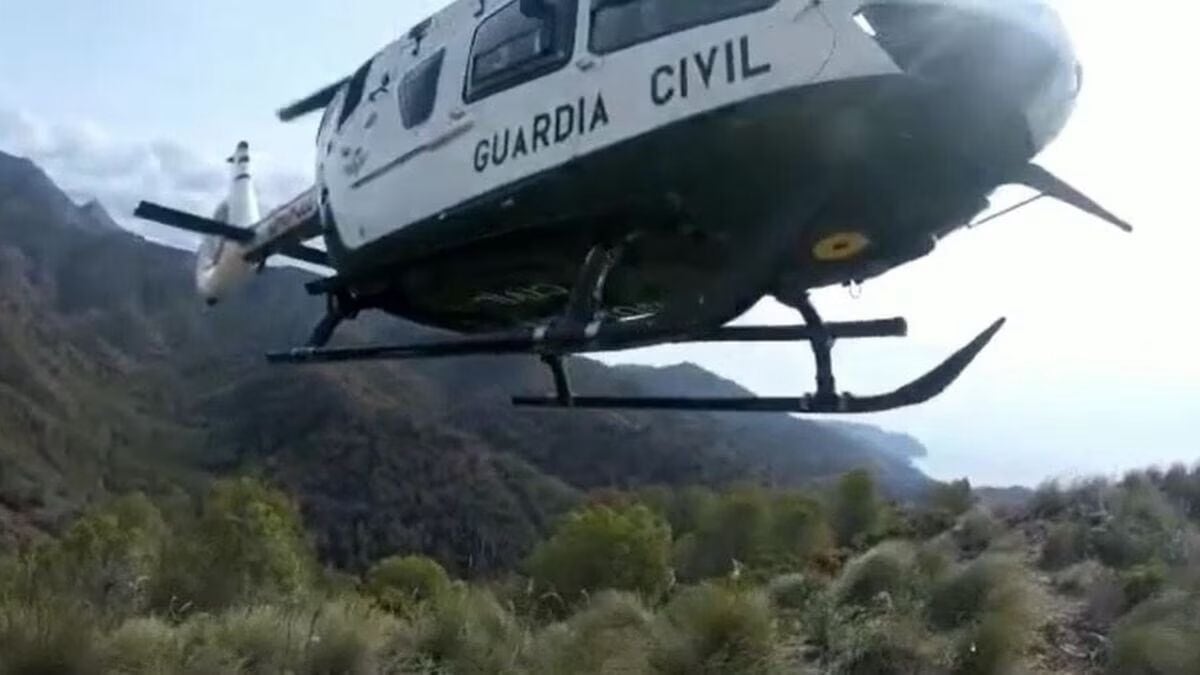 MURCIA, 19/10/2024.- El avión ultraligero que salió ayer de Totana con dos vecinos de la Región de Murcia con destino al aeródromo de El Cornicabral, en Beas de Segura (Jaén), continúa siendo buscado por la Guardia Civil y los aviones ACT, TA2 y TA3 del Servicio de Extinción de Incendios Forestales de Andalucía (INFOCA) en la sierra de Cazorla. EFE/ Guardia Civil/SÓLO USO EDITORIAL/SÓLO DISPONIBLE PARA ILUSTRAR LA NOTICIA QUE ACOMPAÑA (CRÉDITO OBLIGATORIO)
