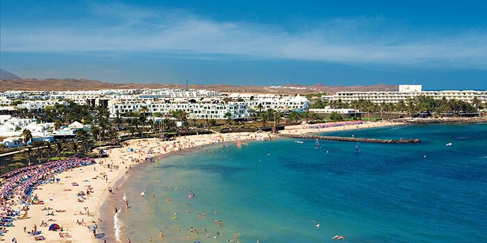 Playa Dorada, en Playa Blanca.