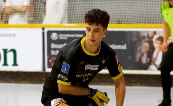 Alexandre Acsensi, durante un partido con el Club Hoquei Caldesl