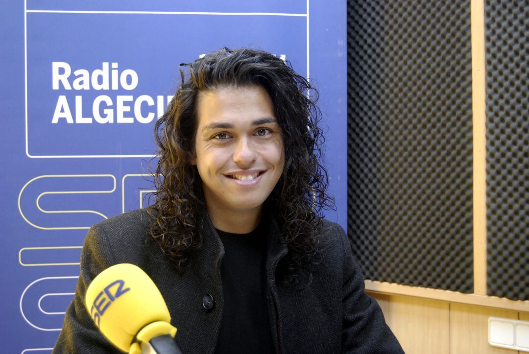 Jonathan Santiago durante la presentación de su concierto en Hoy por Hoy.