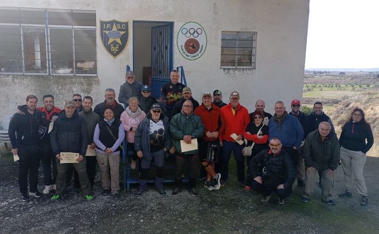 Participantes en la tirada del CT Loreto
