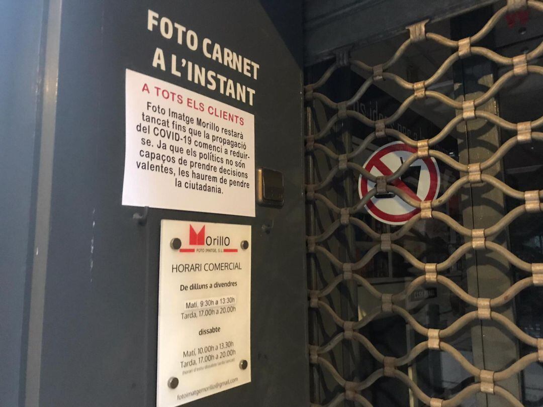 Un comerç anuncia el tancament i critica la gestió dels polítics
