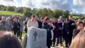 "Dejadme salir, ¡esto está muy oscuro!": la broma que un hombre preparó para su funeral se hace realidad