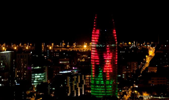 La torre Agbar mostrarà un aspecte especial aquesta nit