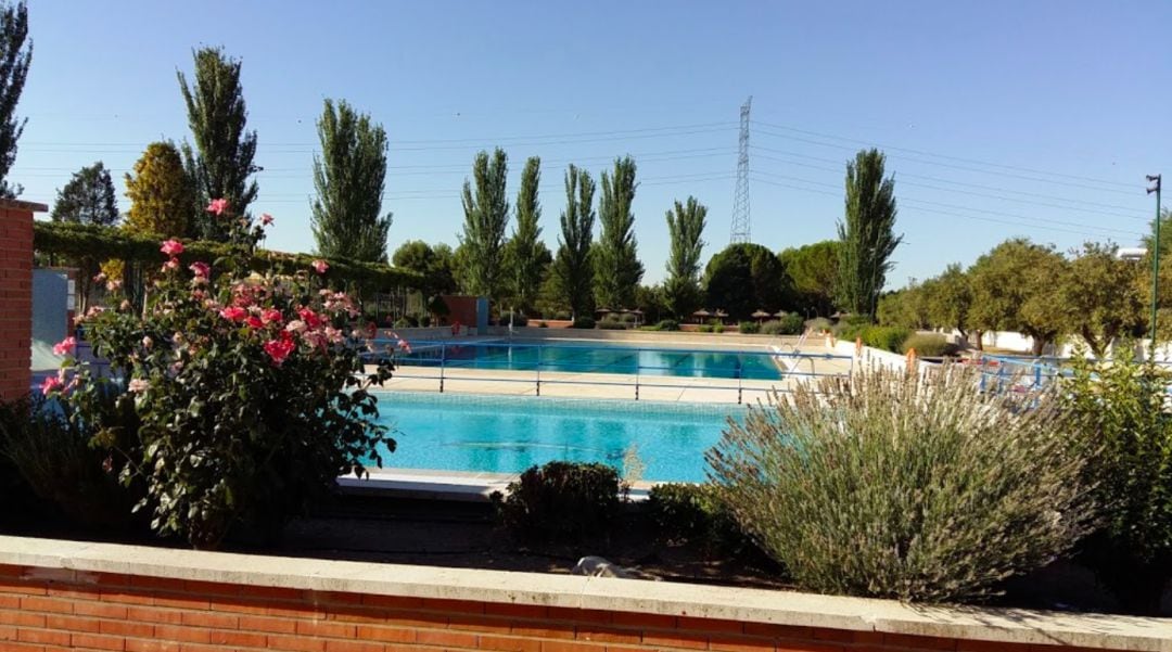 Piscinas del Polideportivo Municipal de Camarma de Esteruelas