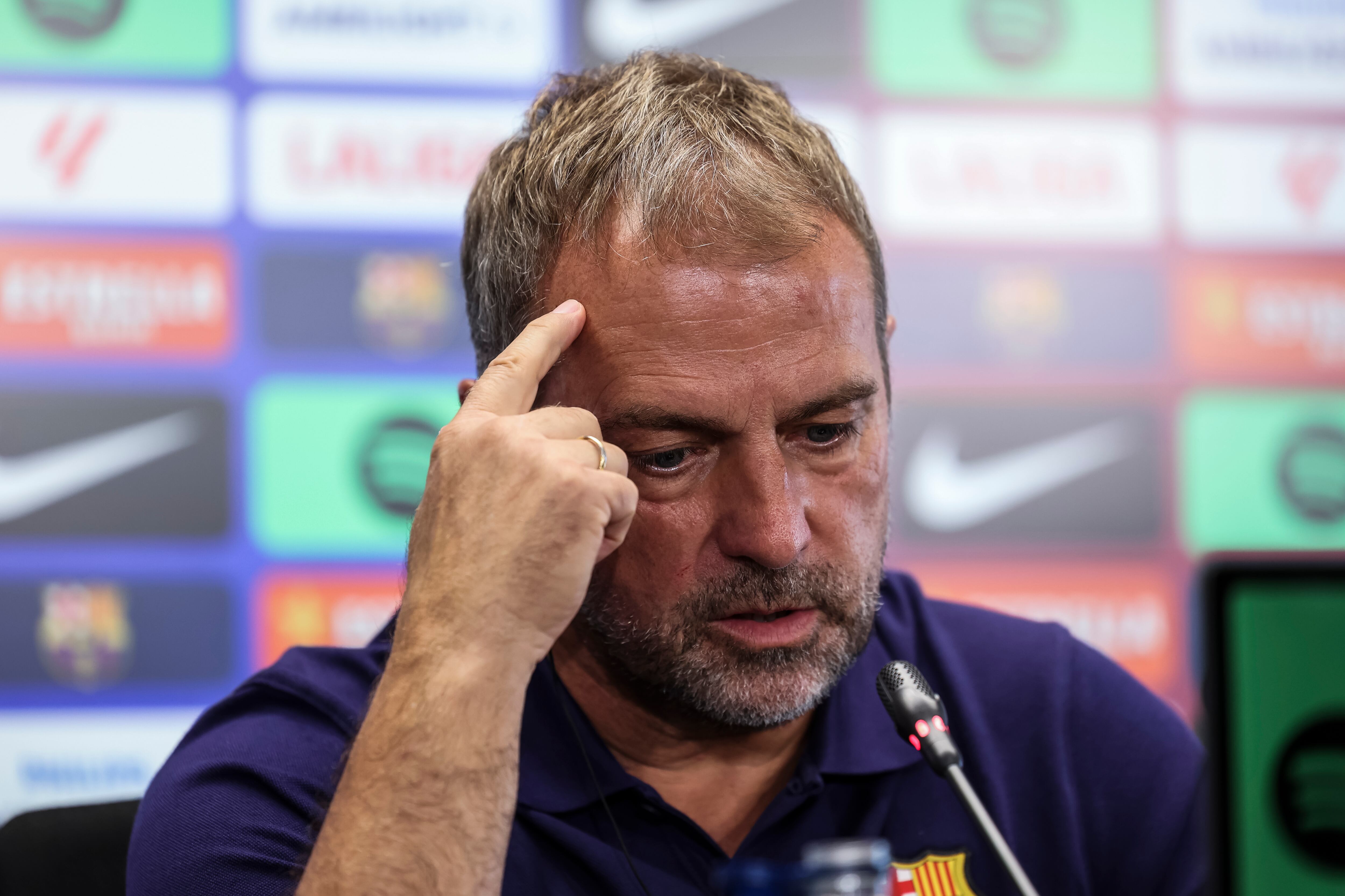 Hansi Flick, del FC Barcelona, en rueda de prensa antes del partido contra el Levante. (Foto: Javier Borrego/Europa Press)