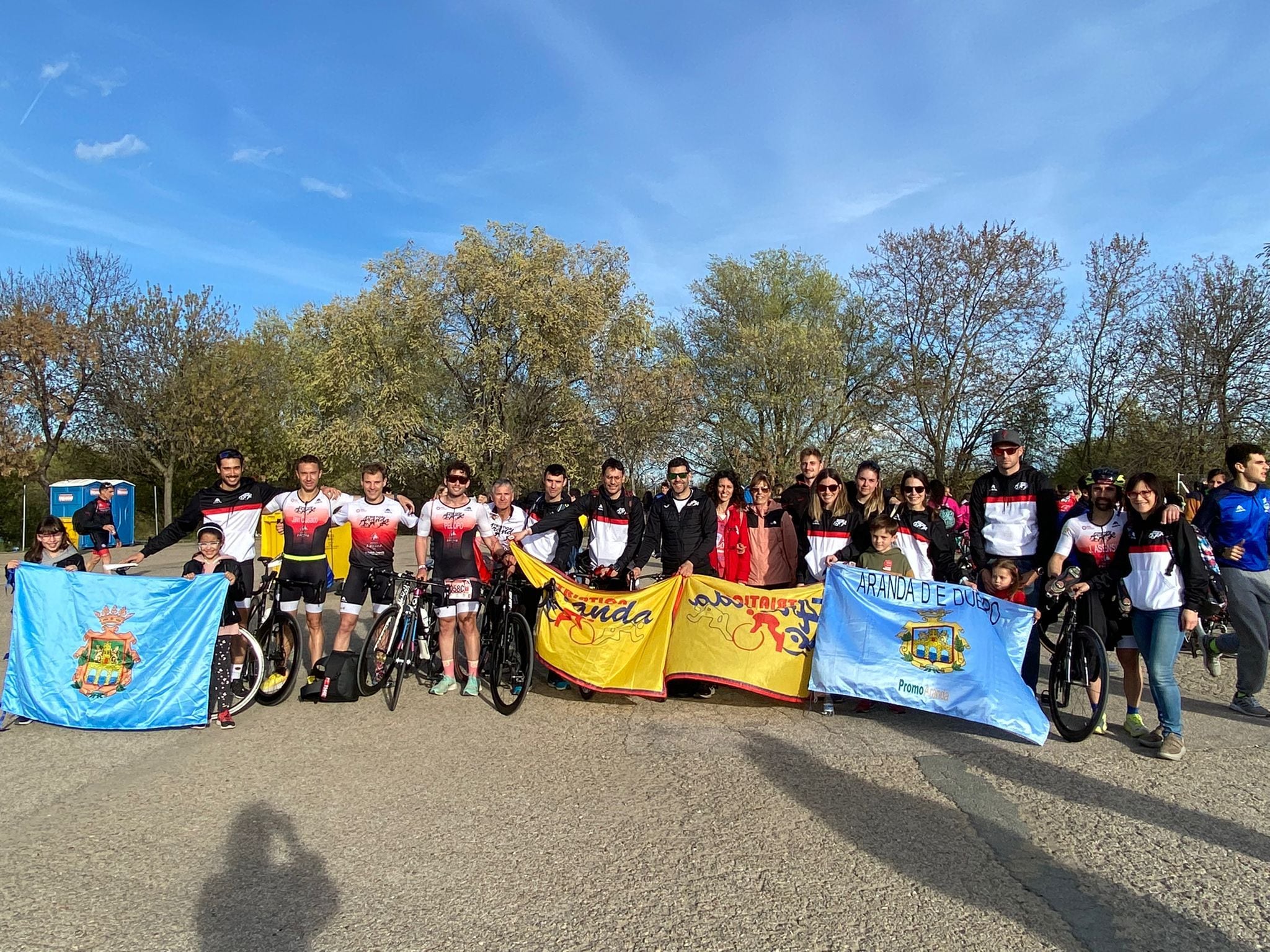 La expedición del Triatlón Aranda desplazada al Nacional de Duatlón contrarreloj de Alcobendas