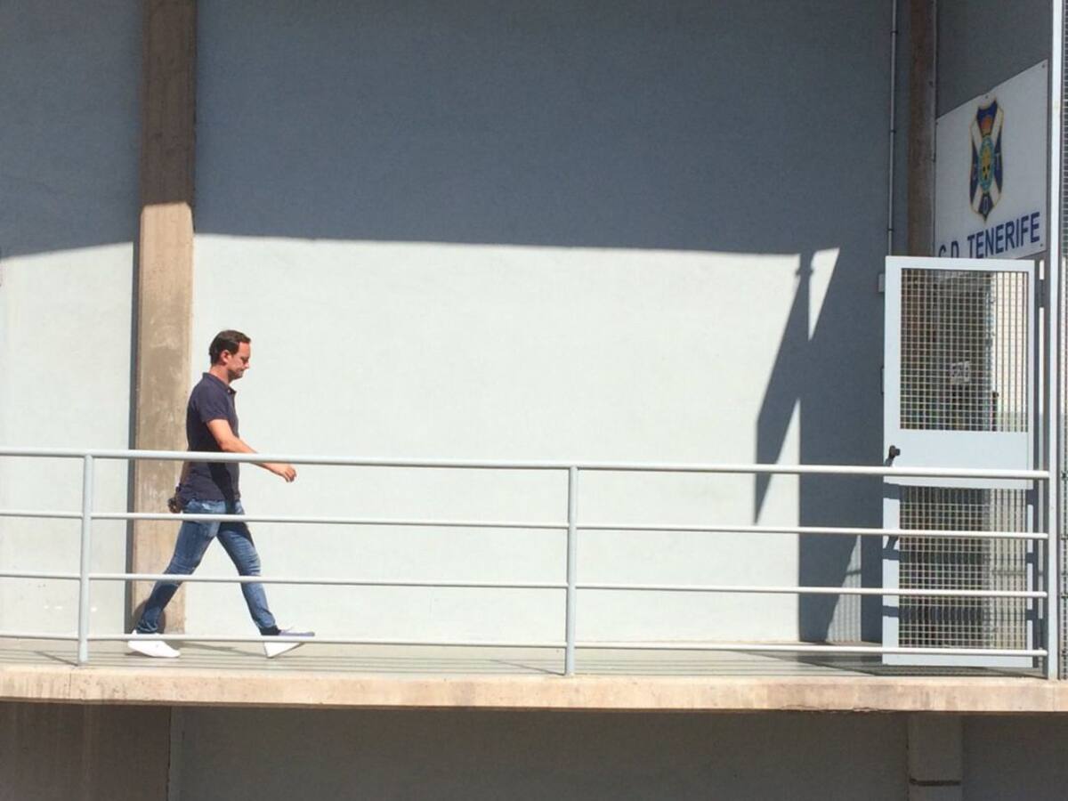 El CD Tenerife destituye a Joseba Etxeberría