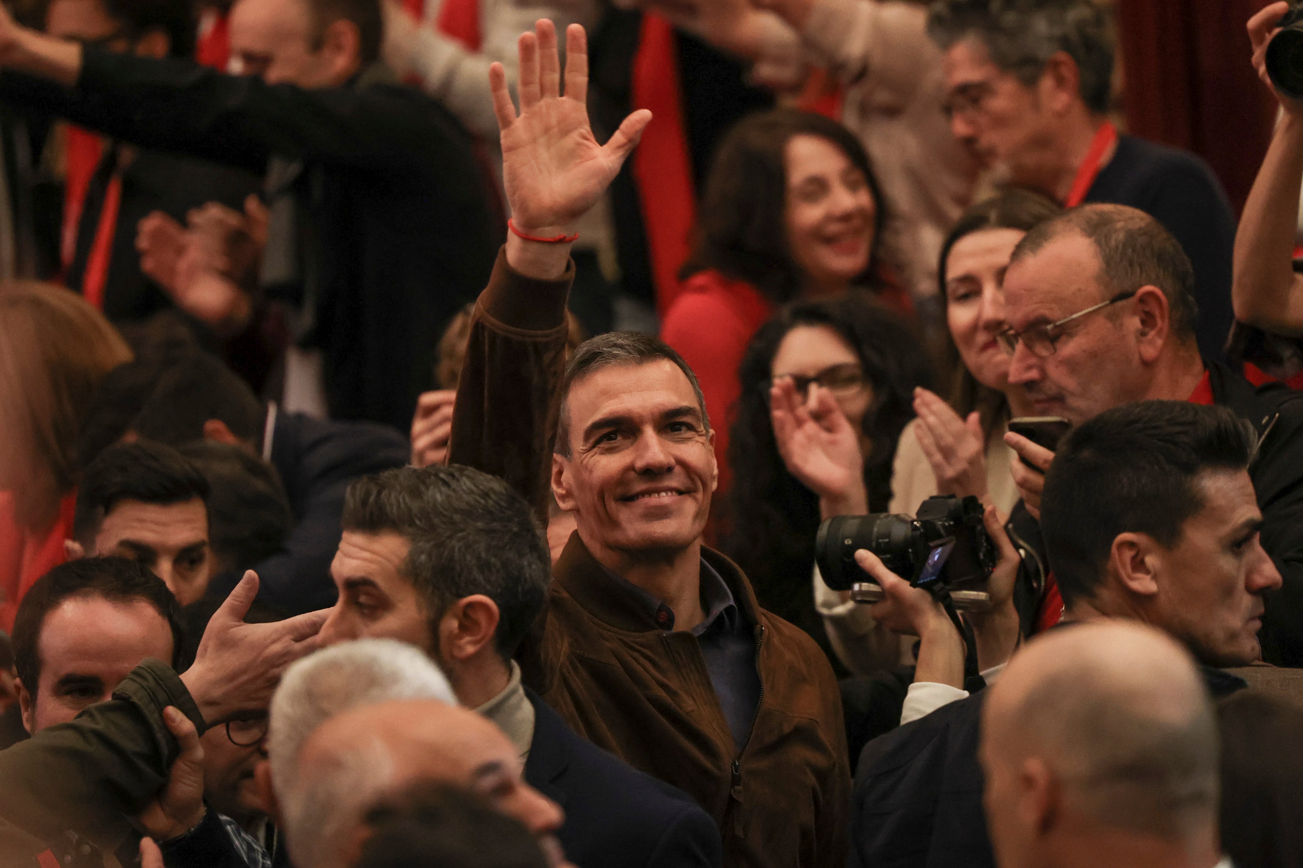 El presidente del Gobierno y secretario general del PSOE, Pedro Sánchez durante un acto electoral celebrado este fin de semana en Cáceres. EFE/ Jero Morales