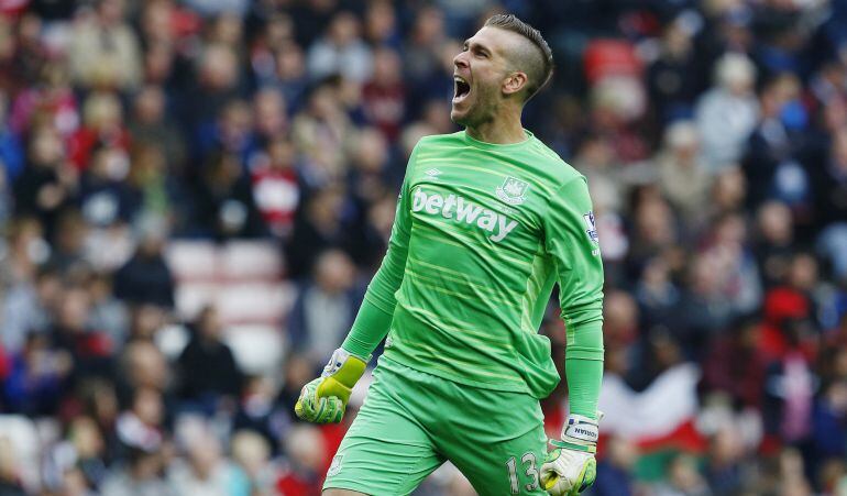 Football - Sunderland v West Ham United - Barclays Premier League - The Stadium of Light - 3/10/15 West Ham's Adrian celebrates
 Action Images via Reuters / Craig Brough
 Livepic
 EDITORIAL USE ONLY. No use with unauthorized audio, video, data, fixture lists, club/league logos or "live" services. Online in-match use limited to 45 images, no video emulation. No use in betting, games or single club/league/player publications.  Please contact your account representative for further details.