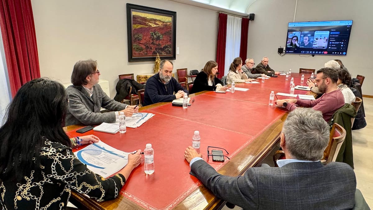 Arranca la mesa de trabajo de la Plataforma del Ferrocarril en demanda de la red de Cercanías entre Zaragoza y Huesca