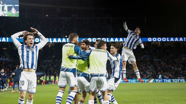Álex Remiro, portero de la Real Sociedad, analiza así su responsabilidad como portero txuri-urdin tras su gran actuación frente al FC Barcelona