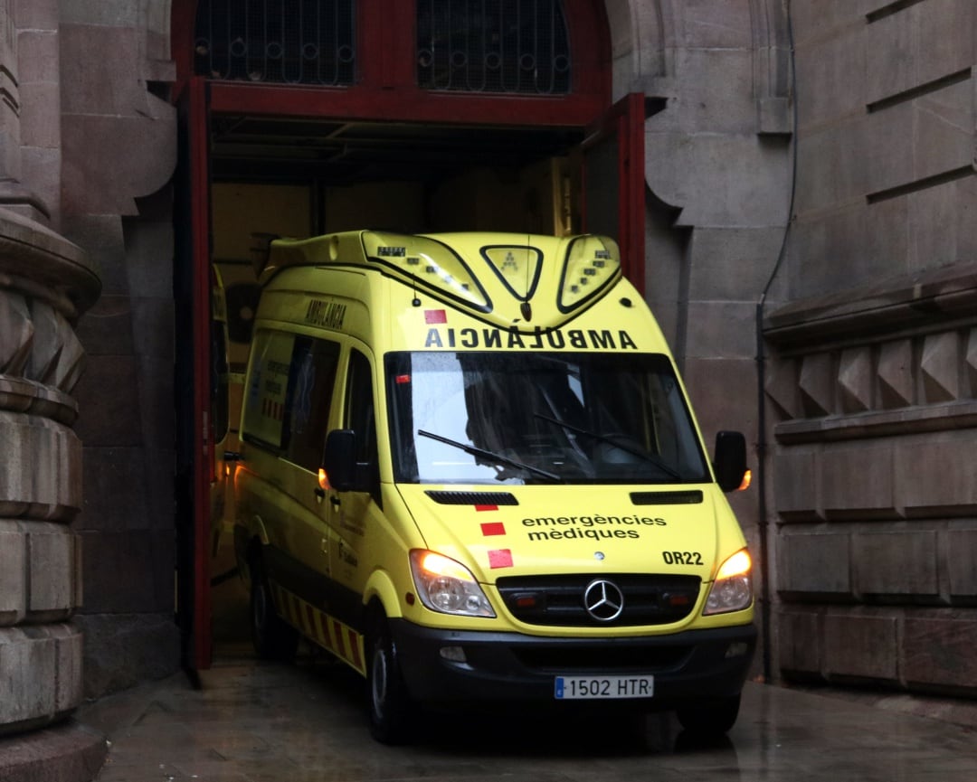 Imagen de archivo de una ambulancia del Sistema d&#039;Emergències Mèdiques (SEM) de Cataluña