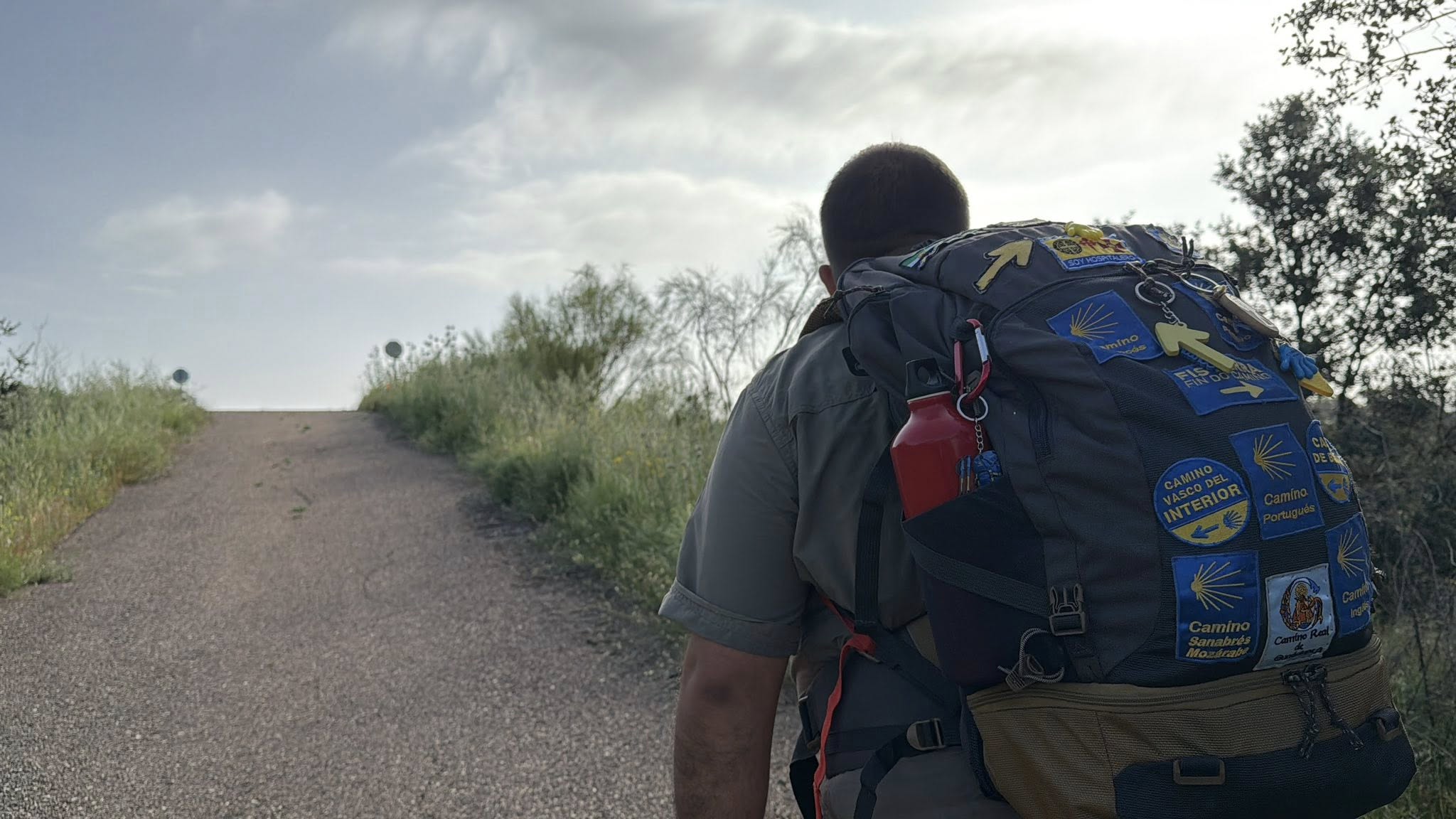 Diario de un camino: llegada a Guadalupe tras seis días de peregrinación entre dehesas, historia y emoción