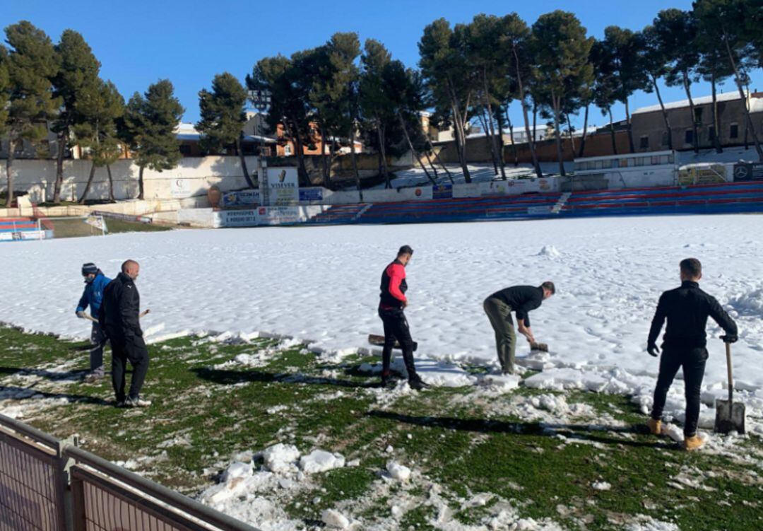 Estado del terreno de juego del Municipal de la Virgen