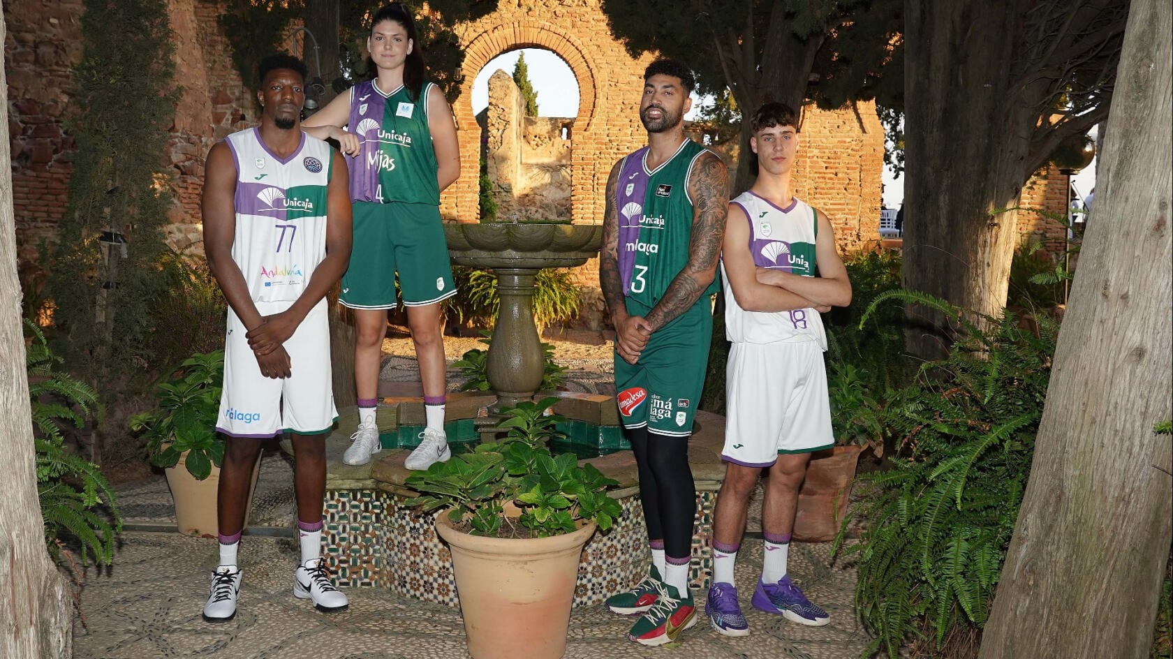Las nuevas equipaciones del Unicaja
