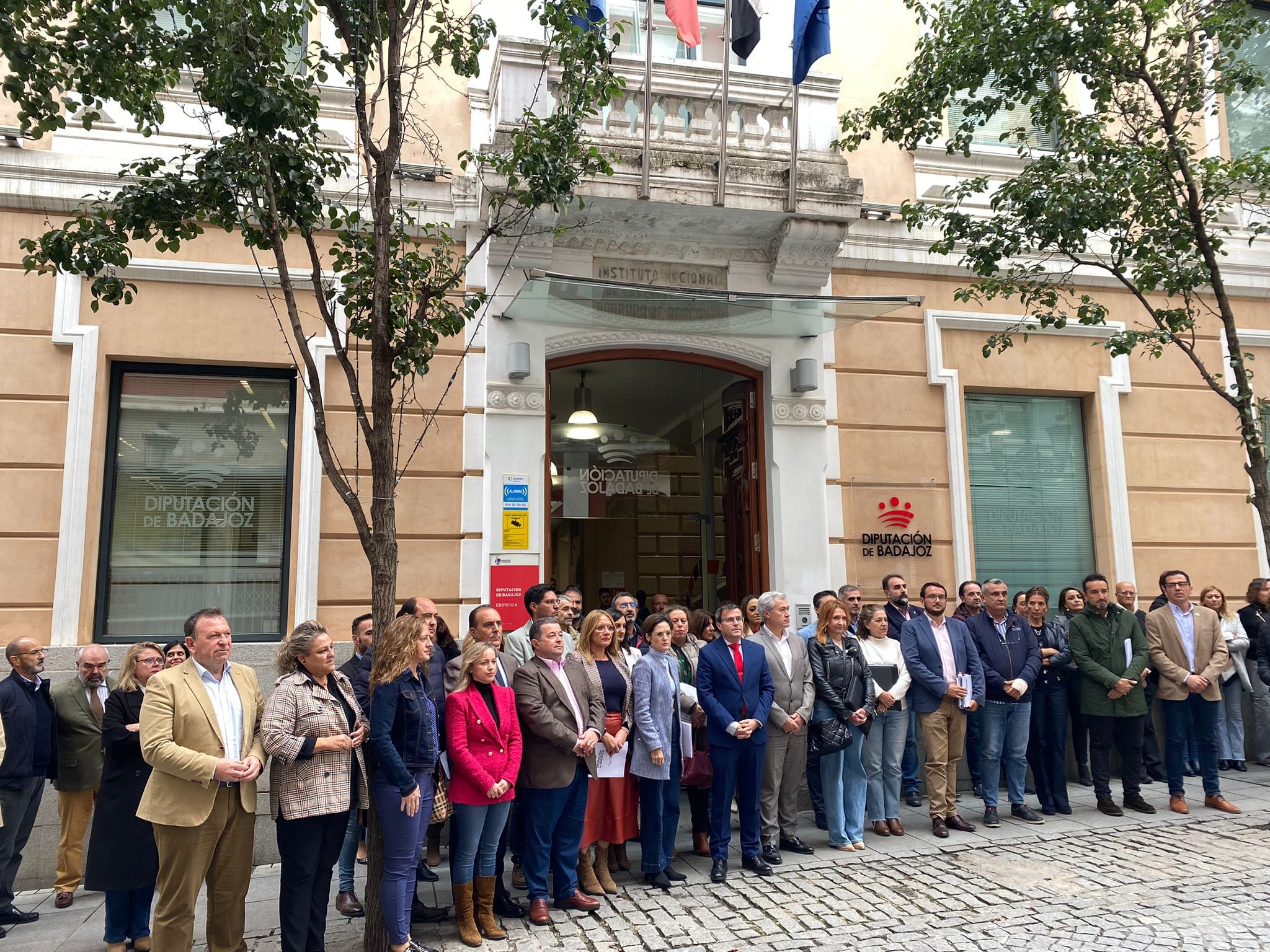 Minuto de silencio Diputación de Badajoz