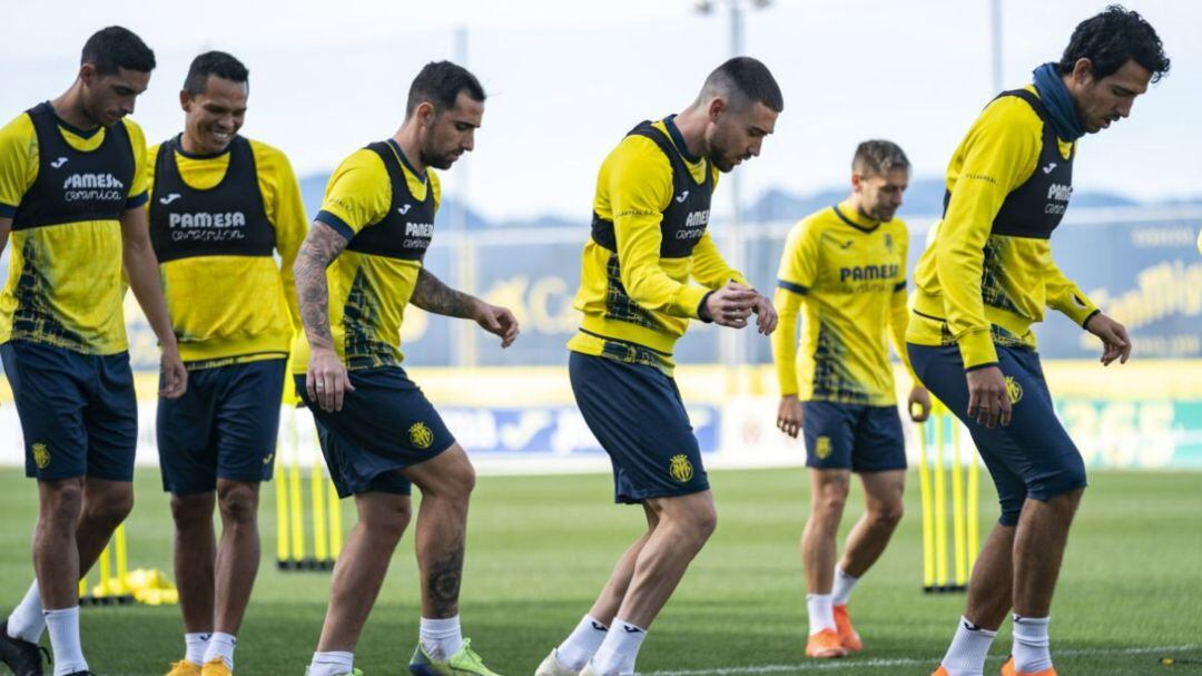 La plantilla del Villarreal CF ha entrenado esta semana con la mente puesta en el partido de Copa