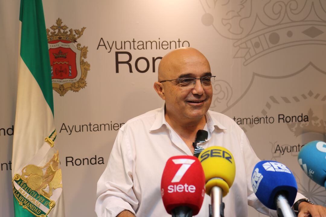 El concejal de Urbanismo, Jesús Vázquez, en la sala de prensa del Ayuntamiento de Ronda