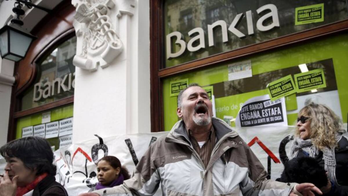 La UCE critica a Bankia por no haber devuelto antes el dinero