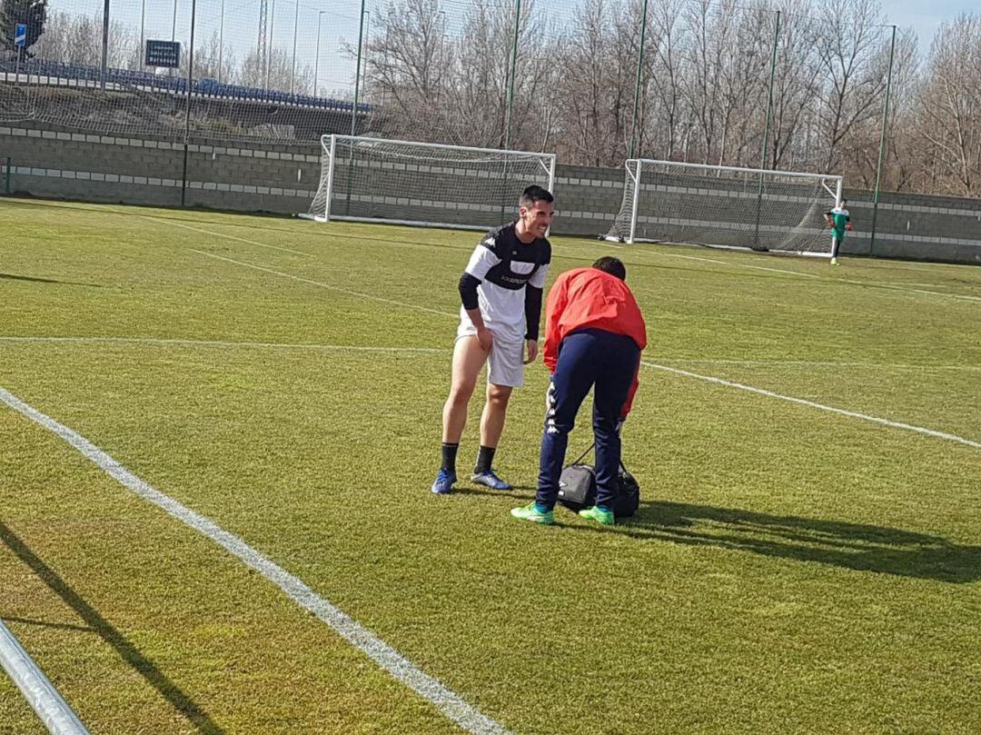 San Emeterio, instantes después de lesionarse en el abductor derecho