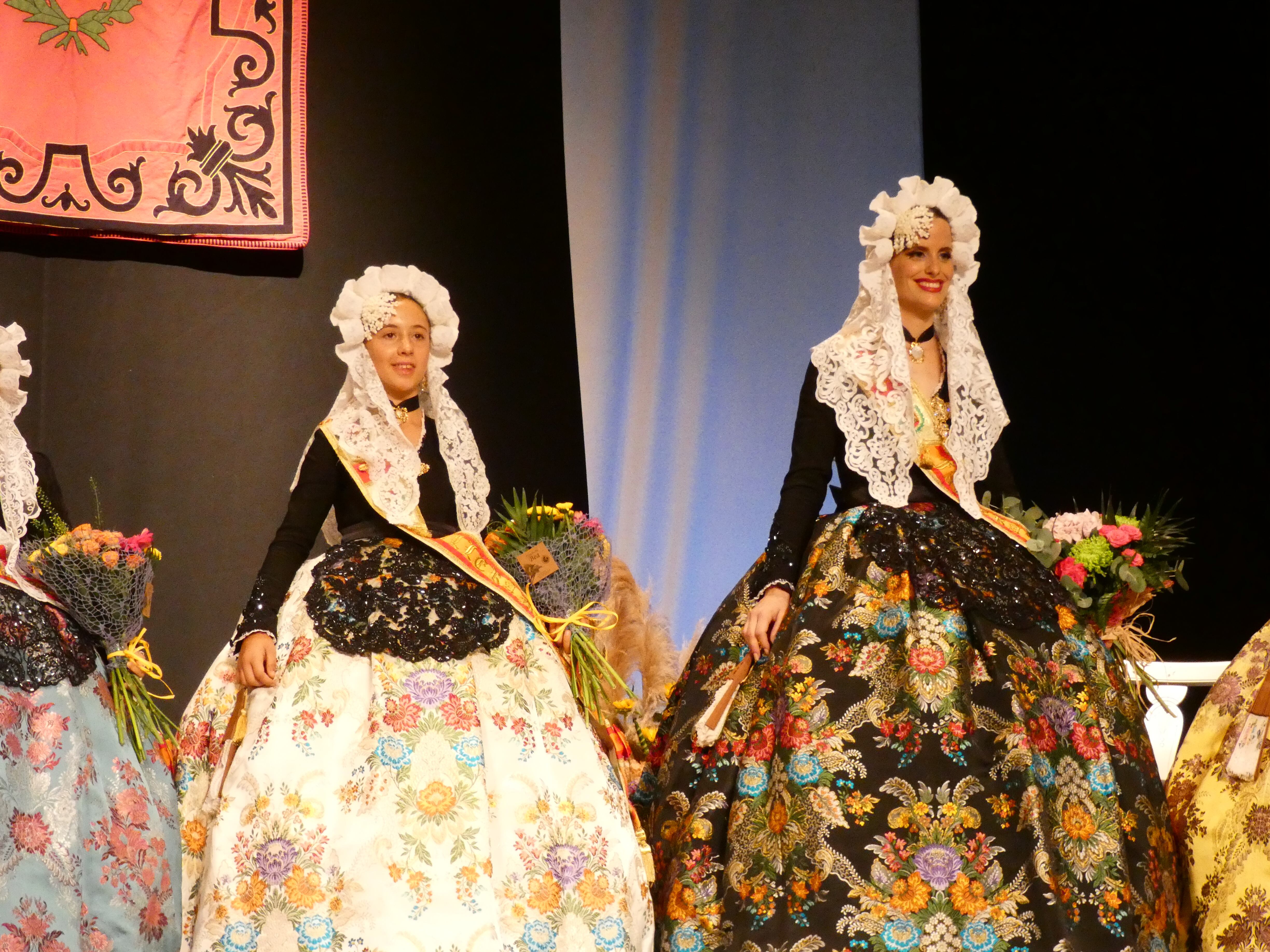 Sonia Esteve, Fallera Mayor de Elda y como infantil Martina Lencina