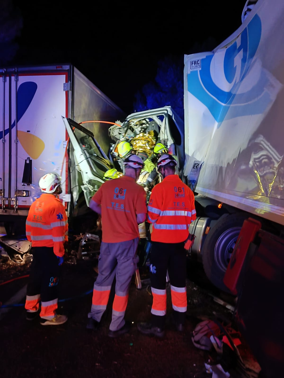 Los miembros de SPEIS actuando tras el accidente