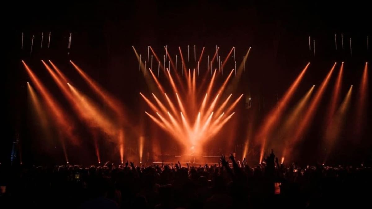 Sin incidentes en las fiestas multitudinarias de Fabrik y La Cubierta