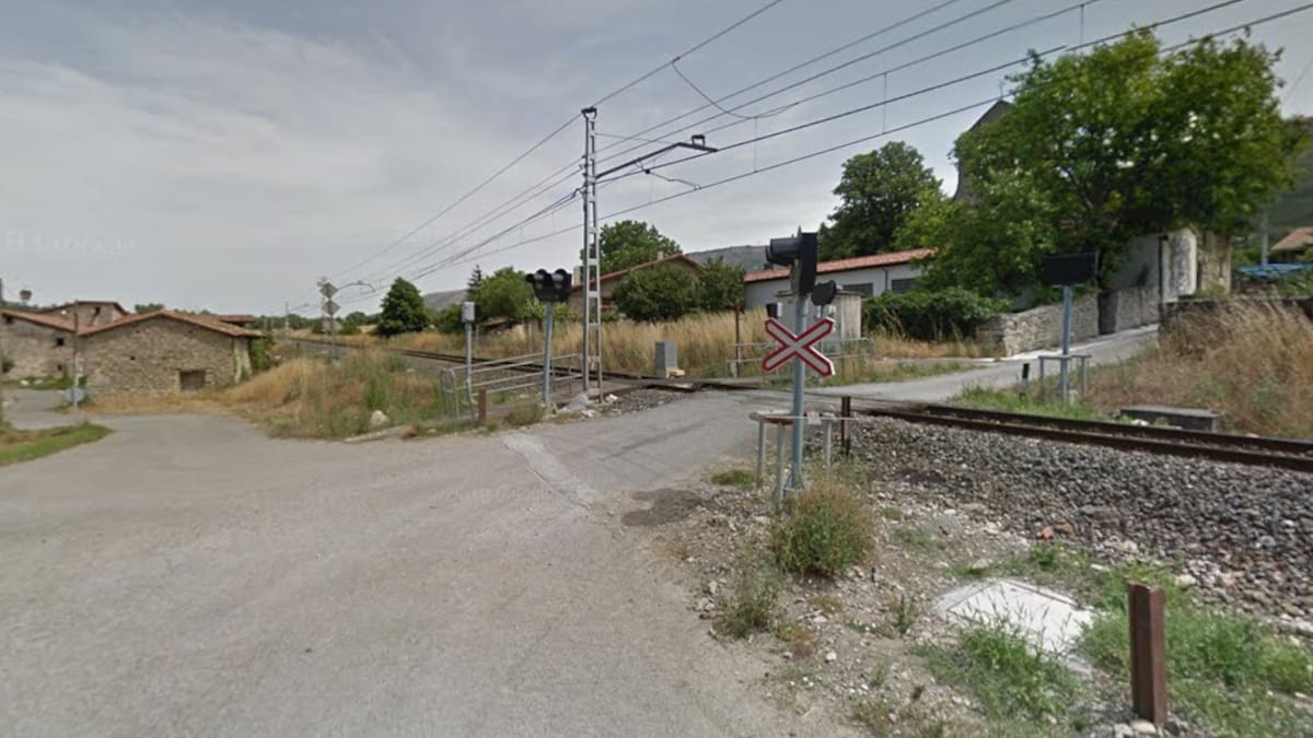 Muere el conductor de una furgoneta arrollada por un tren en Aprikano: "Es una noticia tremenda"