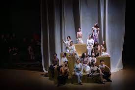 Escena de la Obra Origen. La semilla de los tiempos