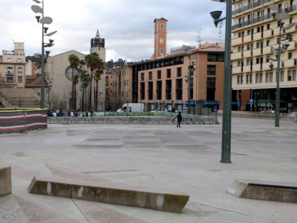 Ja es diu 'Plaça 1 d'octubre de 2017'