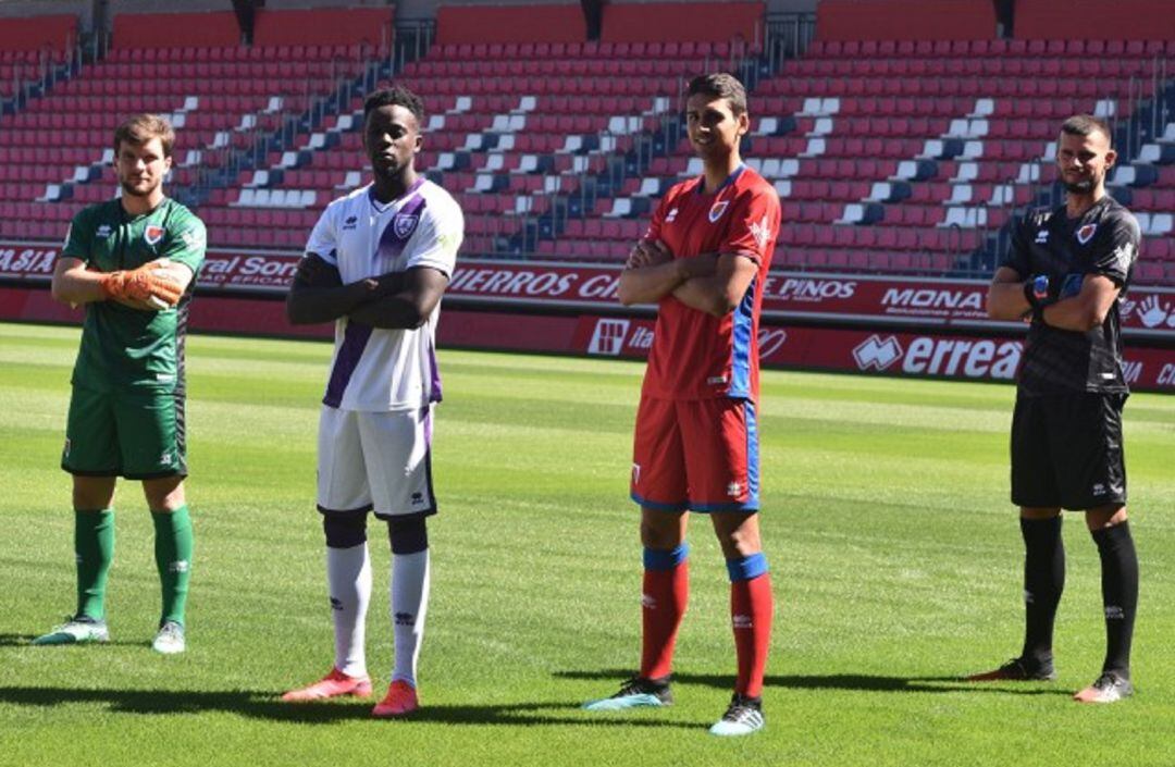 Nuevos uniformes del CD Numancia.