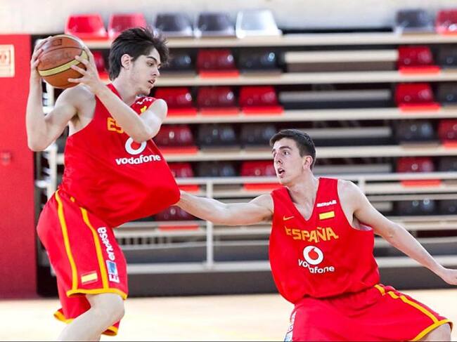 Lacunza, a la derecha, jugará en el CB Agustinos