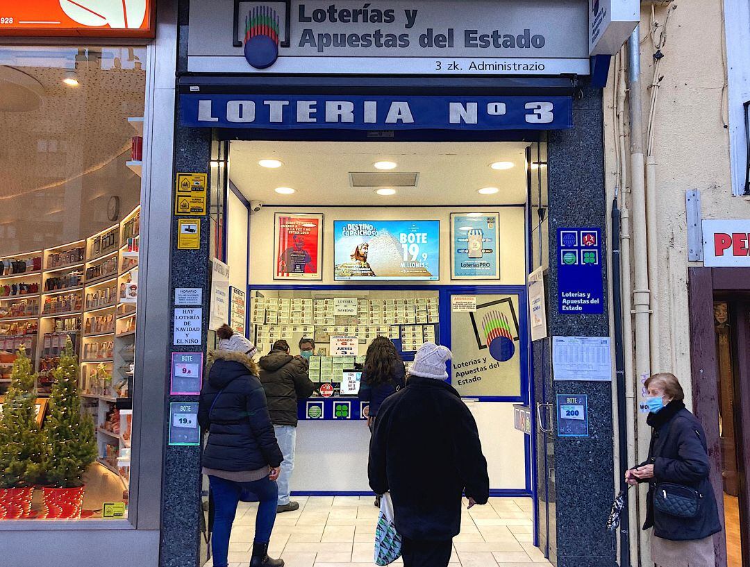 Administración de Lotería N.º3, en la Calle Francia, N.º1