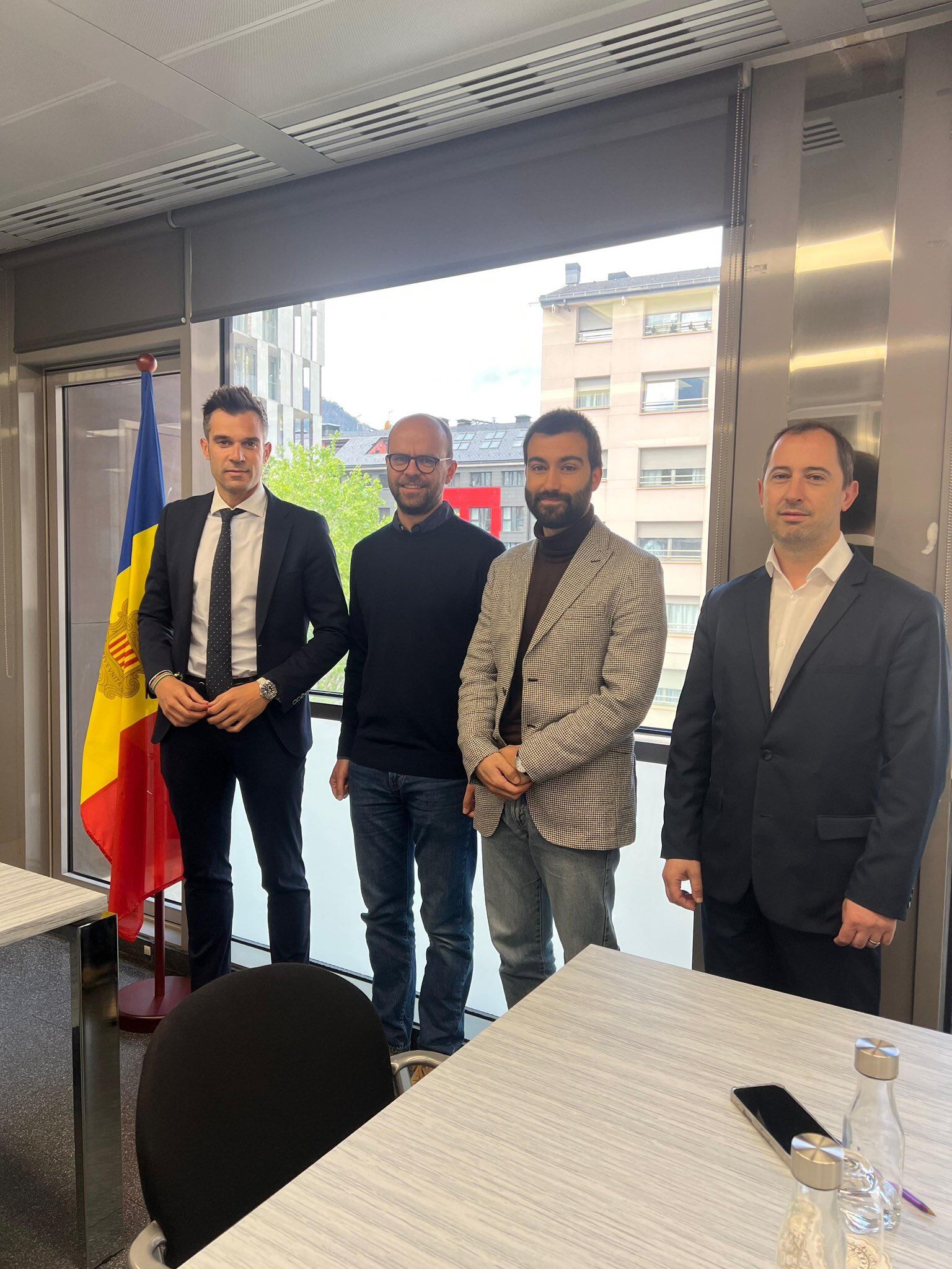 El secretari d&#039;Estat de Transports i Mobilitat, David Forné, amb Sebastià Mijares, portaveu d&#039;Andrail