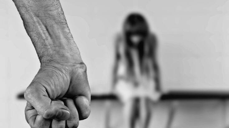 Las mujeres mayores víctimas de violencia normalizan la situación más que las jóvenes (06/11/2020)