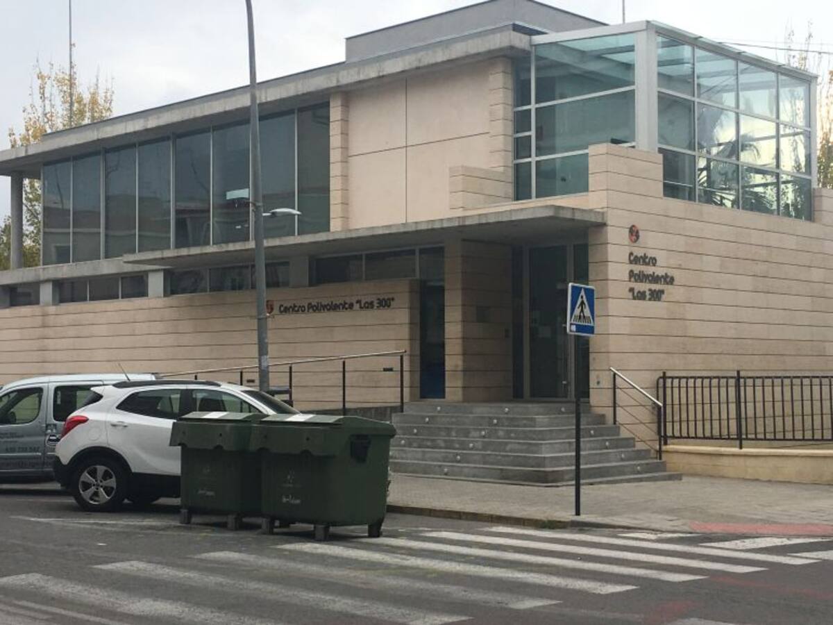 La biblioteca de Las Trescientas reabre después de tres semanas