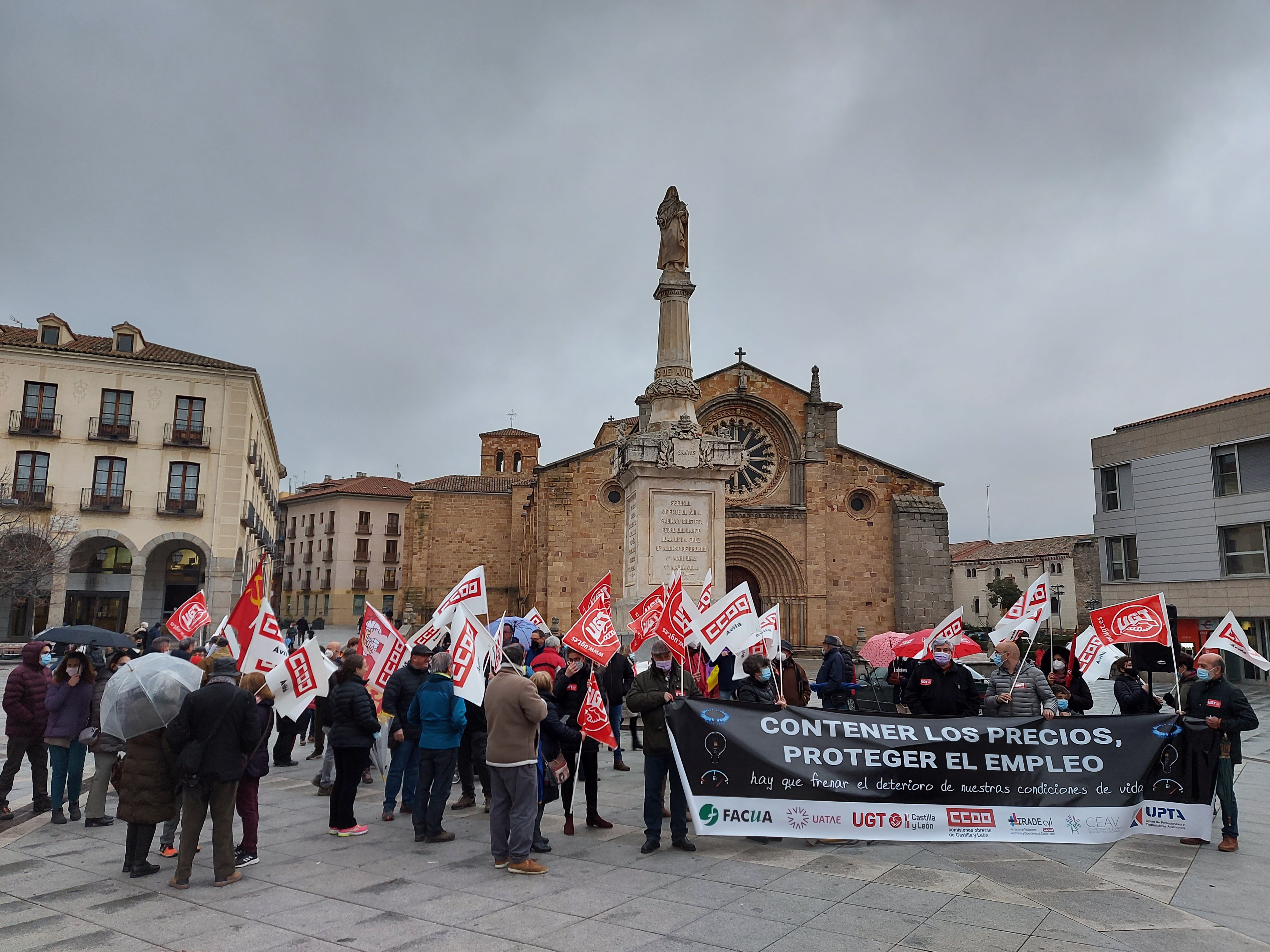 Los manifestantes se concentraron en la plaza del Mercado Grande