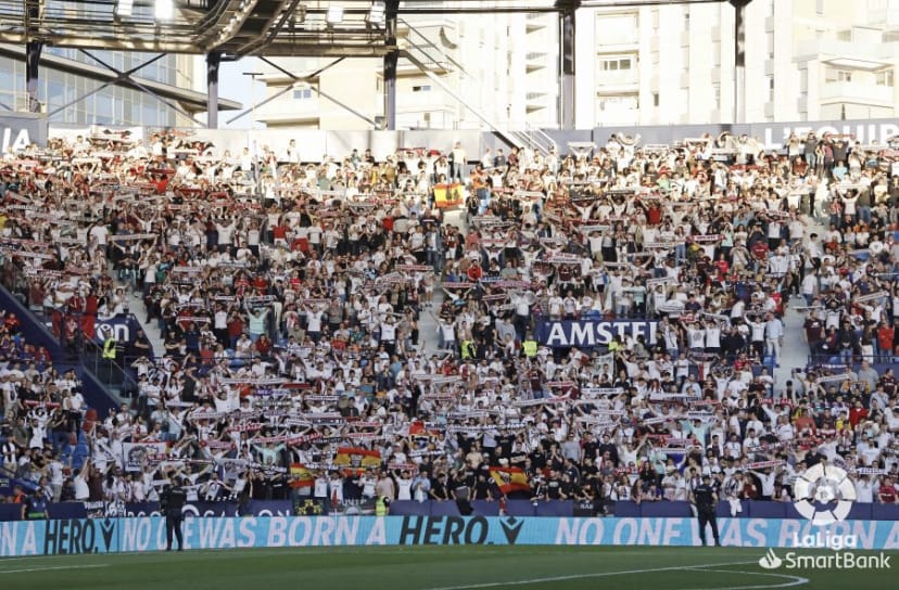 Afición del Albacete la temporada pasada en el estadio del Levante