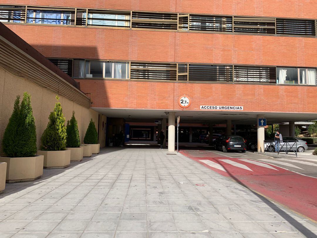 Acceso a urgencias del Hospital de Guadalajara